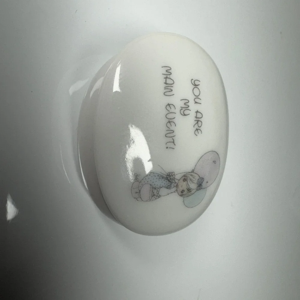 Precious Moments Ceramic Candle You Are My Main‎ Event Girl Balloons Pink